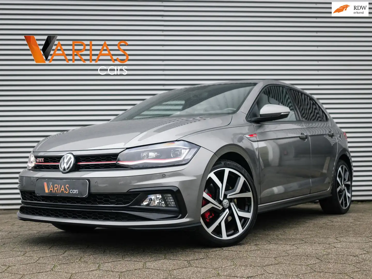 Volkswagen Polo GTI 2.0 TSI Virtual Beats Keyless CarPlay Gris - 1
