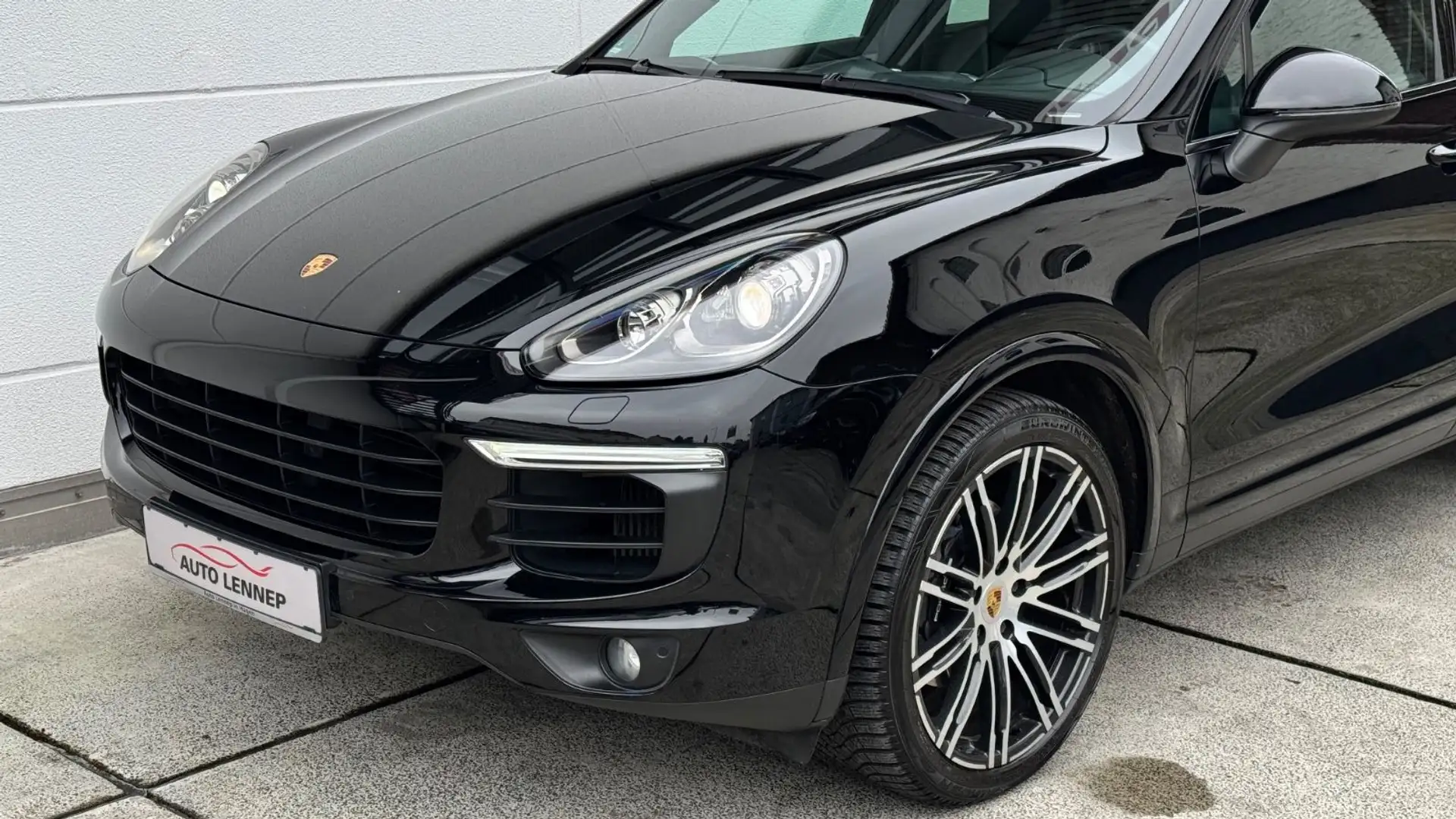 Porsche Cayenne *Platinum Edition*APPROVED*Pano*18Wege*21 Schwarz - 2
