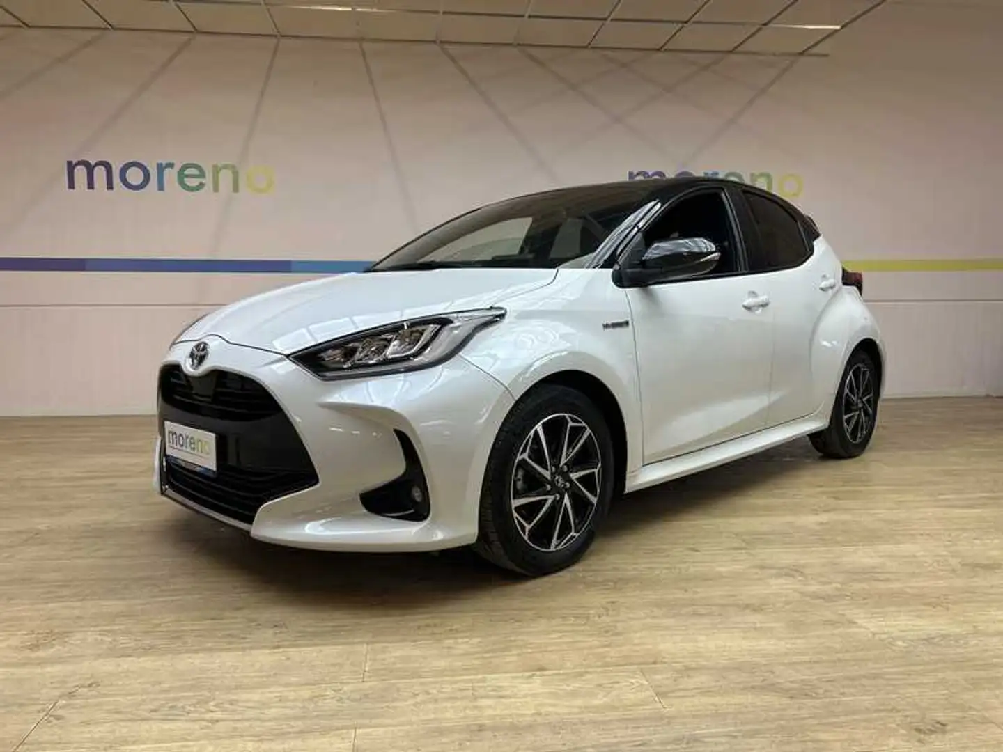 Toyota Yaris 1.5h Style Bianco - 1
