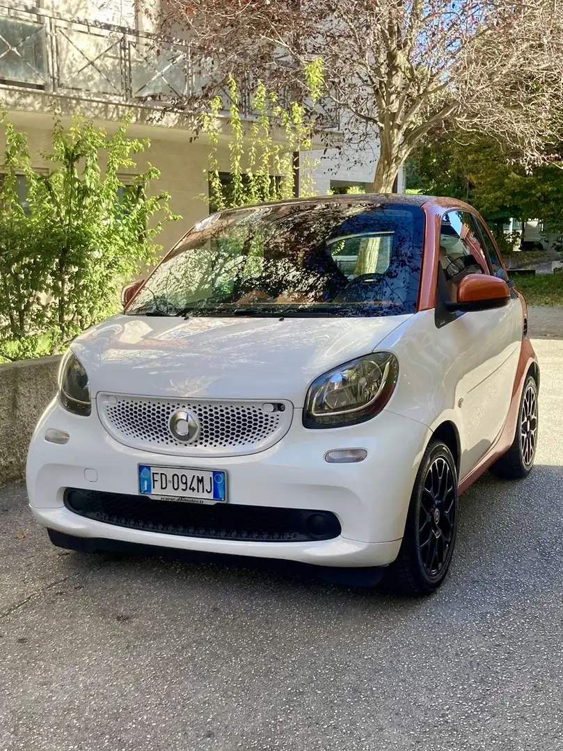 smart forTwo Coupe - 1