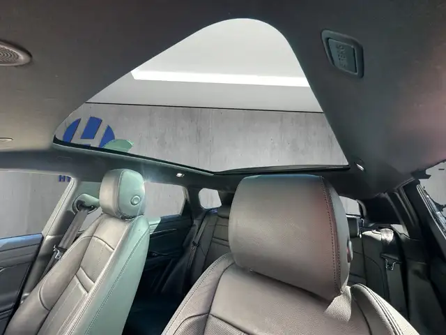 Land Rover Range Rover Evoque view 11