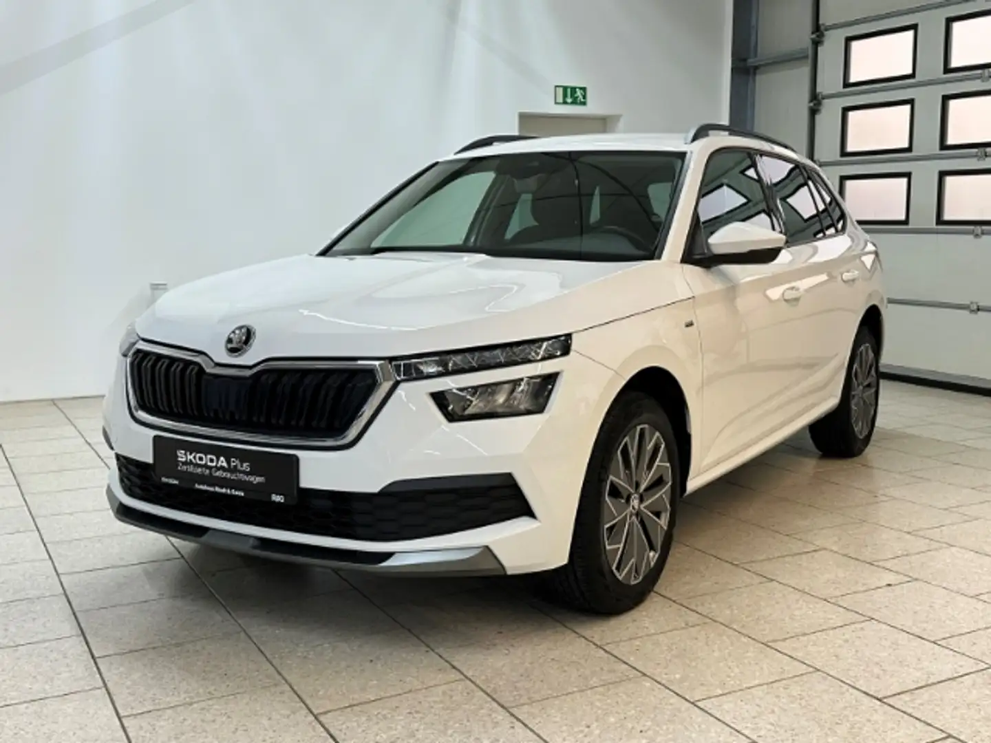 Skoda Kamiq Clever 1.0 TSI AHK Navi SHZ PDC Freisprech Temp Pa Weiß - 2