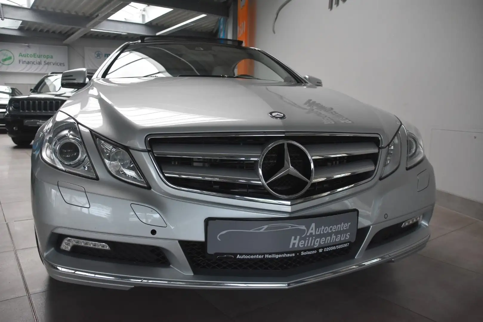 Mercedes-Benz E 350 CDI Coupe Navi Kamera Xenon Pano Memory Silber - 1
