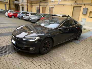 Model S 75 D