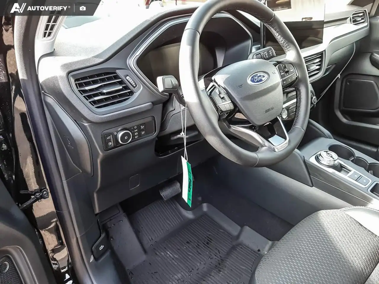 Ford Escape снимка Ford Escape