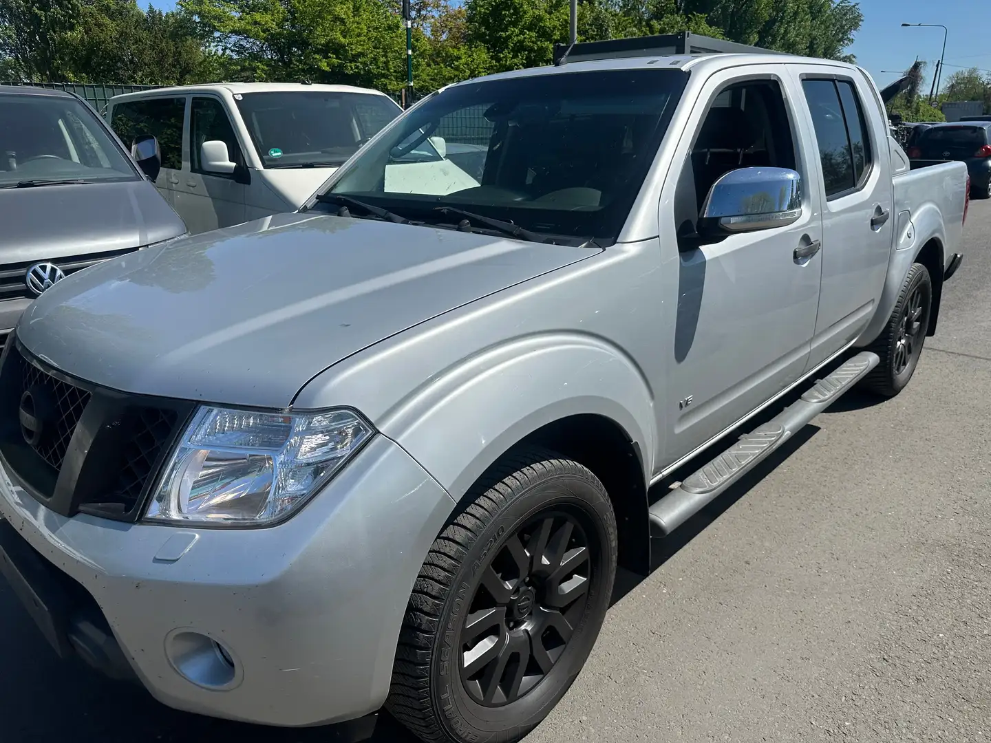 Nissan Navara V6 dCi EXLUSIVE 4X4 AUTOMATIK LEDER NAVI KAMERA Zilver - 1