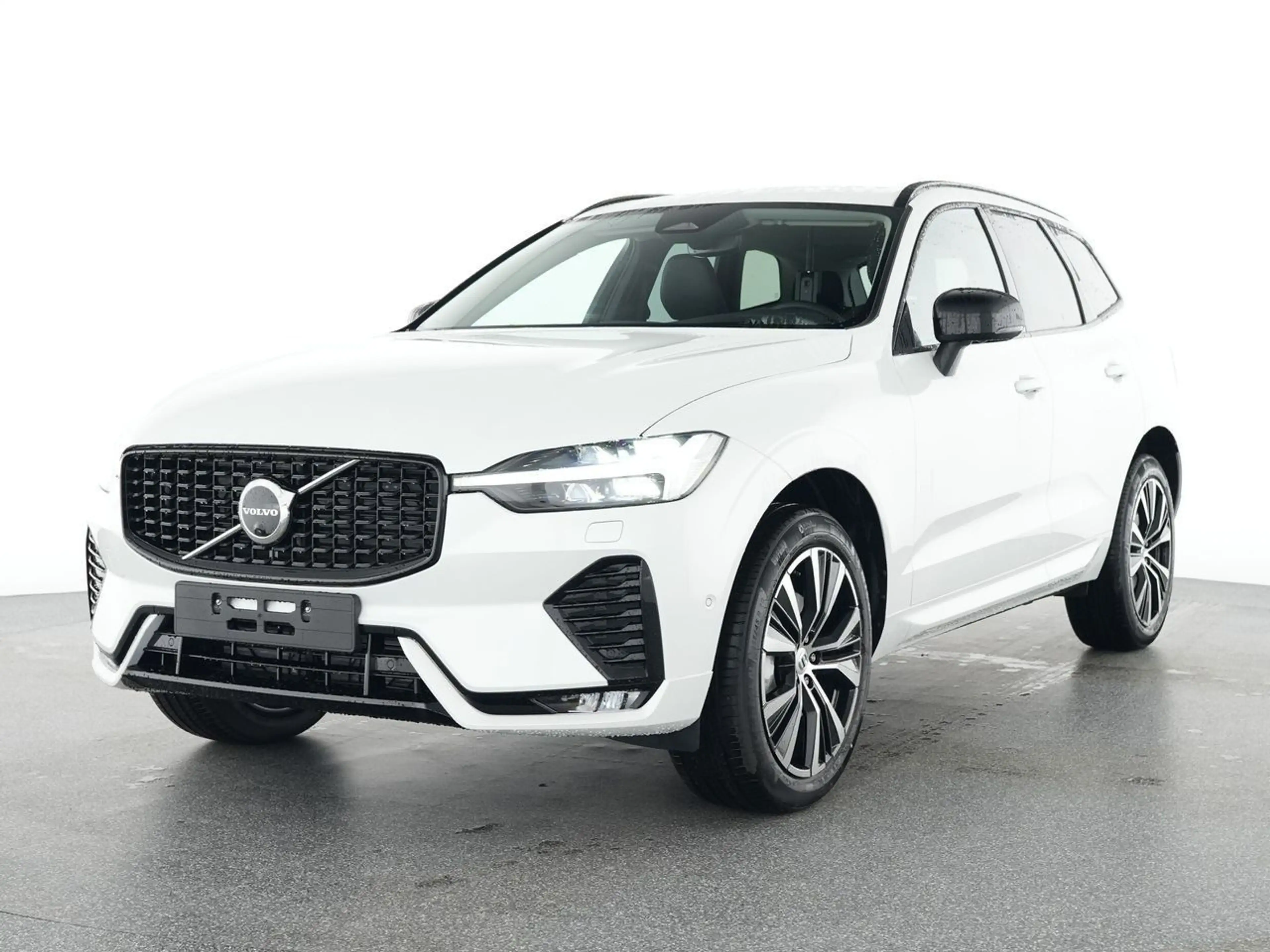 Volvo XC60 B 5 AWD Plus Dark, NAVI, Klima, PDC