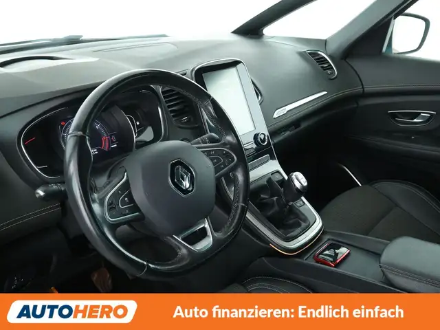 Renault Scenic view 11