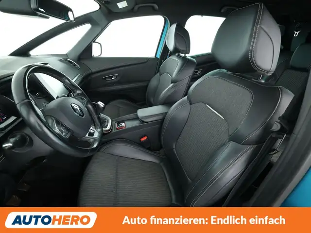 Renault Scenic view 10