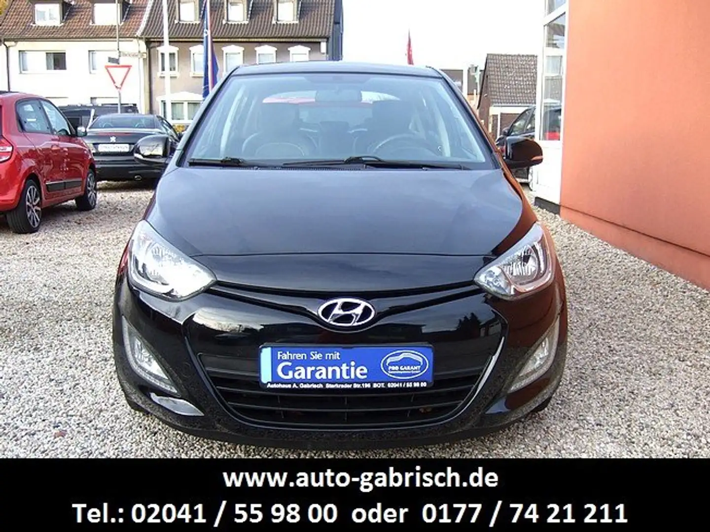 Hyundai i20 Classic,KLIMAAUTOMATIK,TEILLEDER,SITZHEIZUNG Schwarz - 2