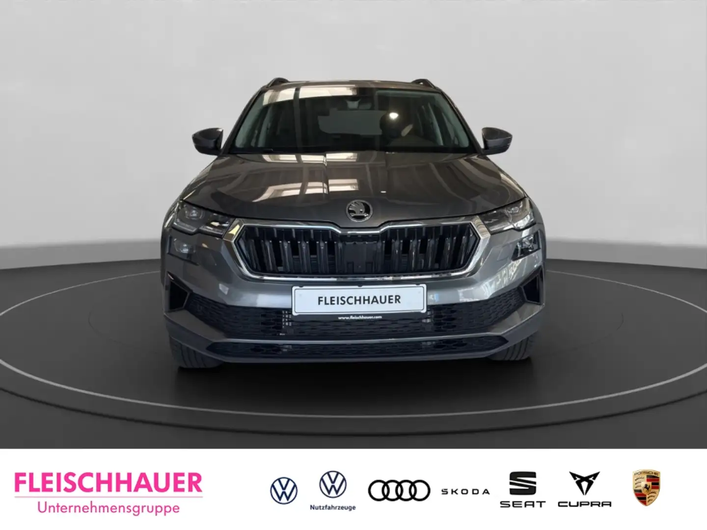 Skoda Karoq Tour 2,0 TDI 110 kW 7-Gang-DSG AHK Navi Fahrass Gris - 2