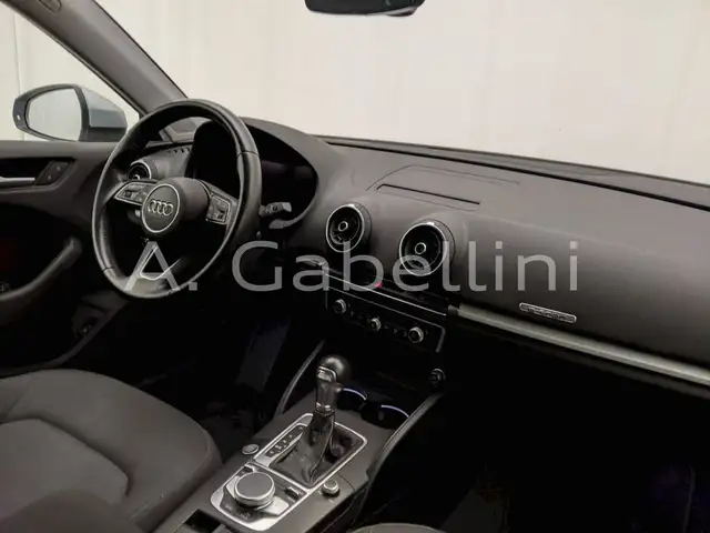 Audi A3 view 5