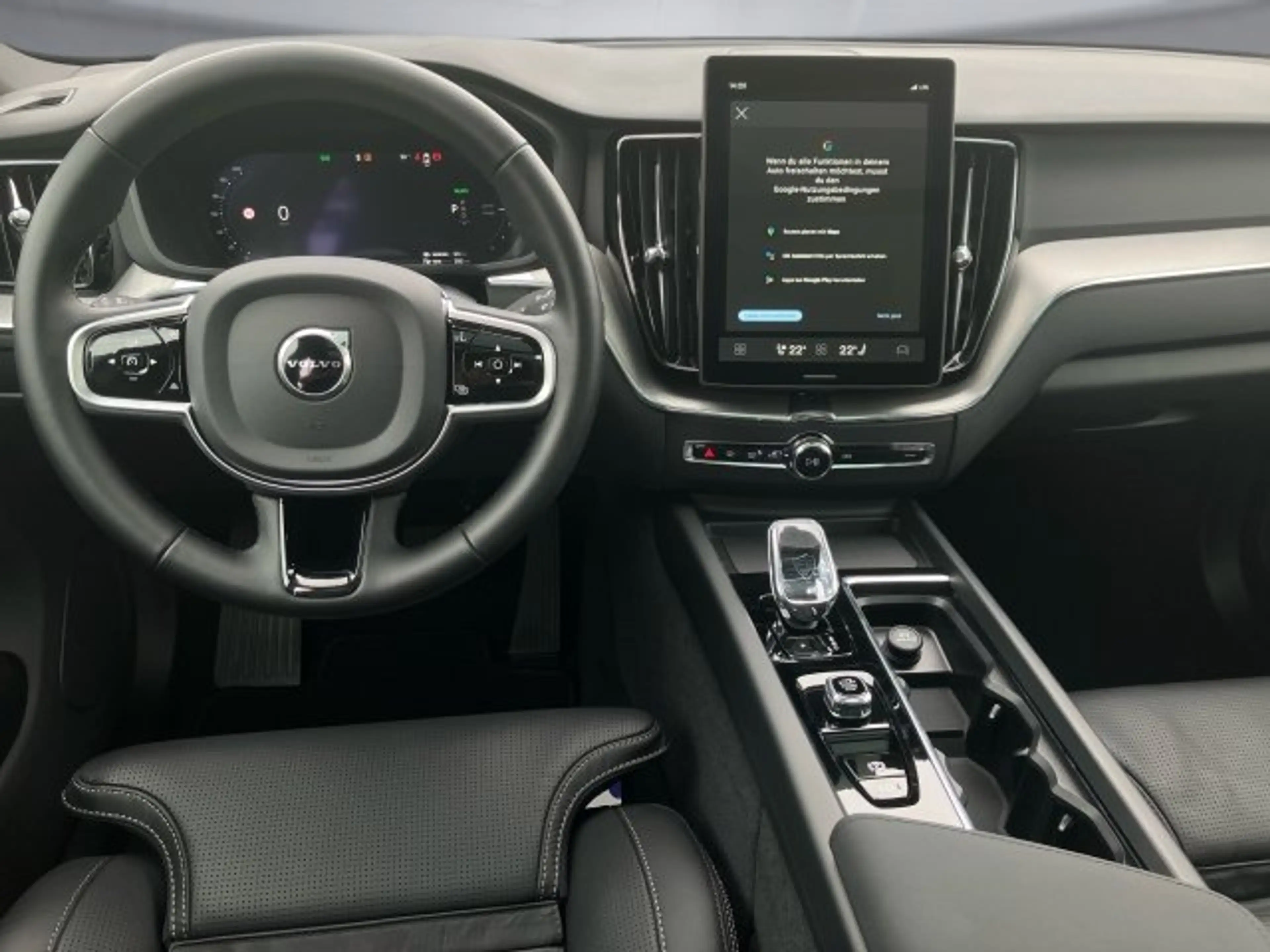 Volvo XC60 Plus, T6 AWD Plug-in Hybrid, Elektrisch/Benzin, Dark — photo 6