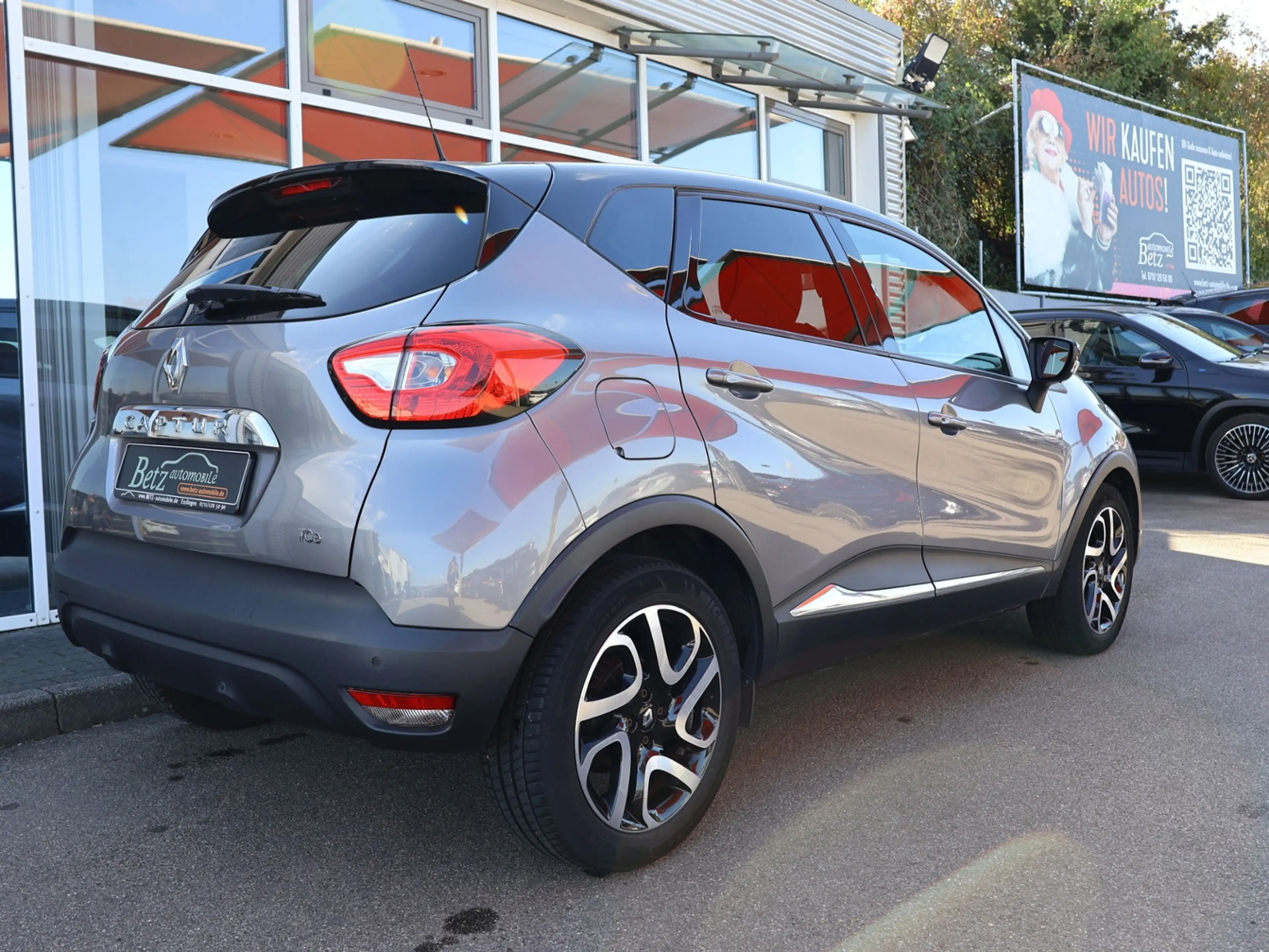 Renault Captur Luxe SHZ RFK Navi — photo 8