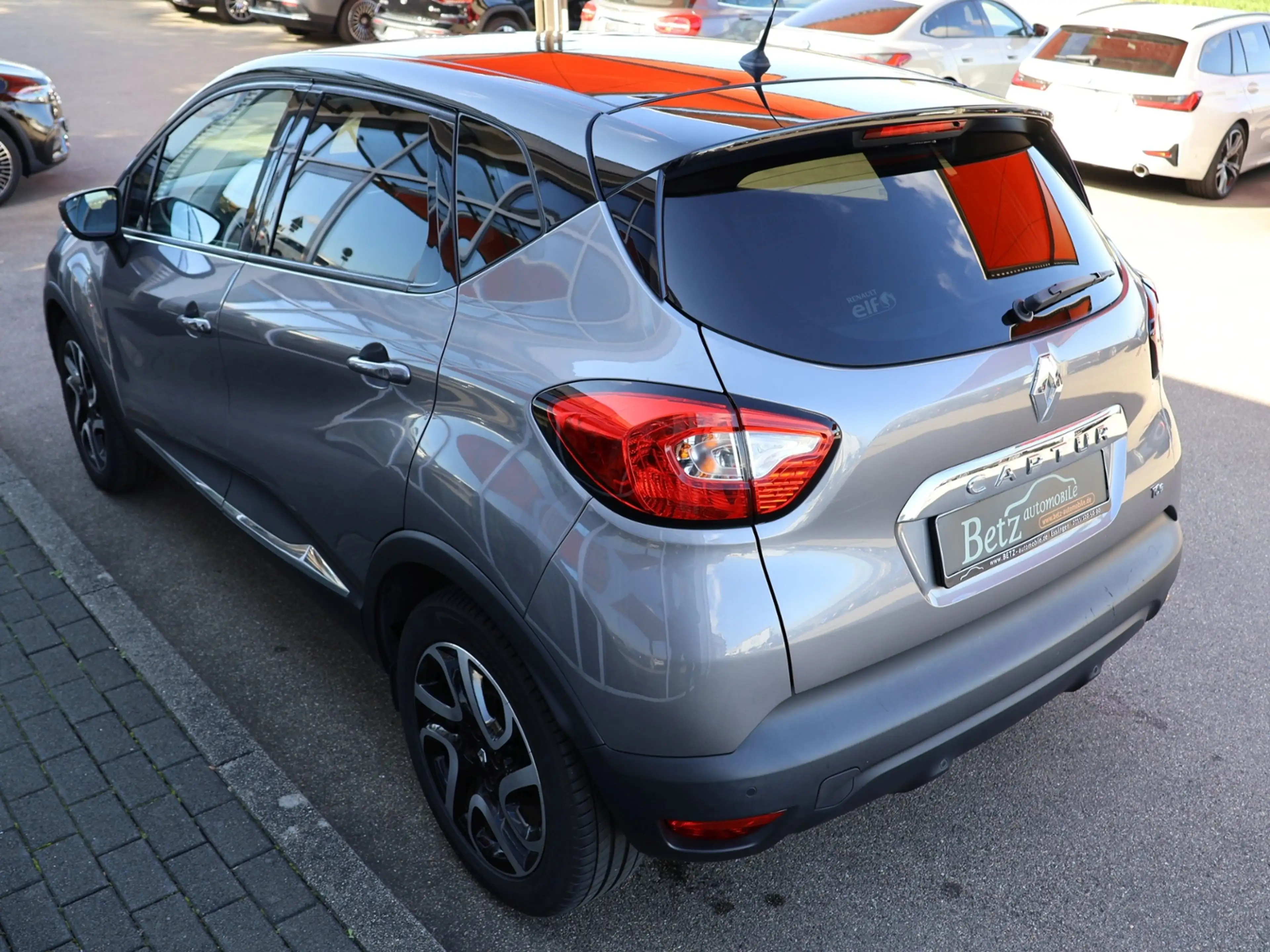 Renault Captur Luxe SHZ RFK Navi — photo 14