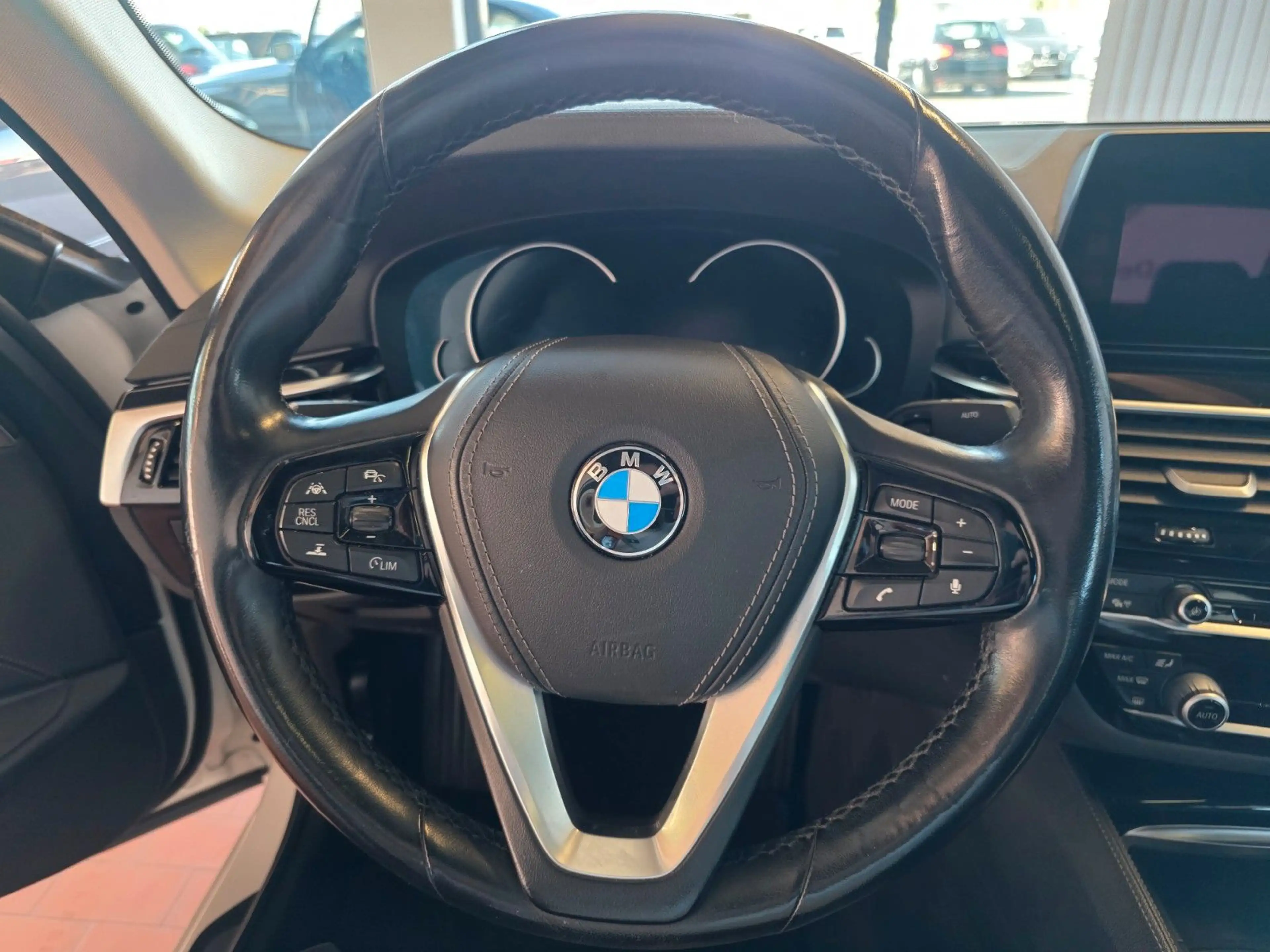 BMW 540 i xDrive Luxury Line+Assistant Plus+LED+ACC — photo 15