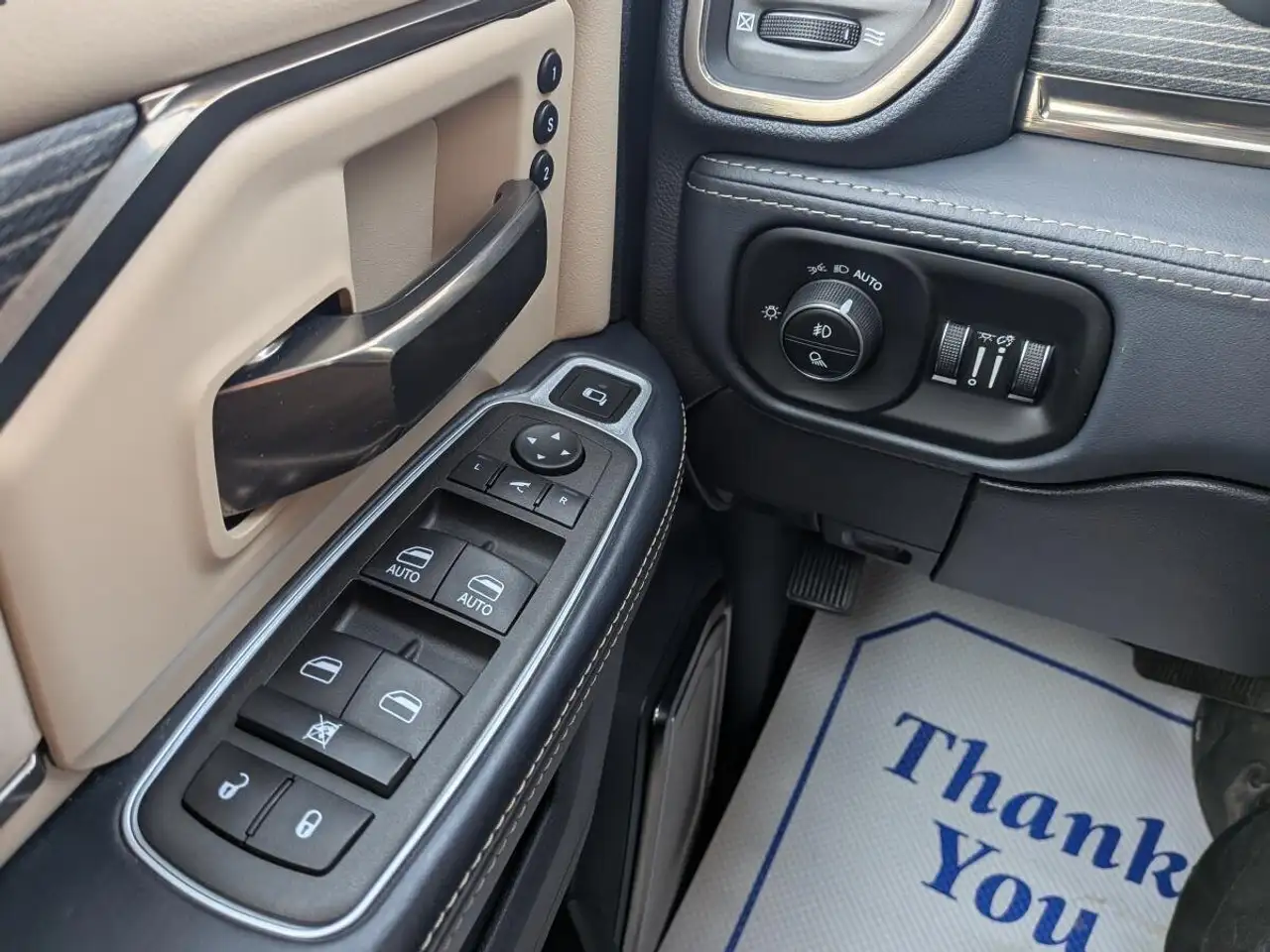 RAM 3500 снимка RAM 3500