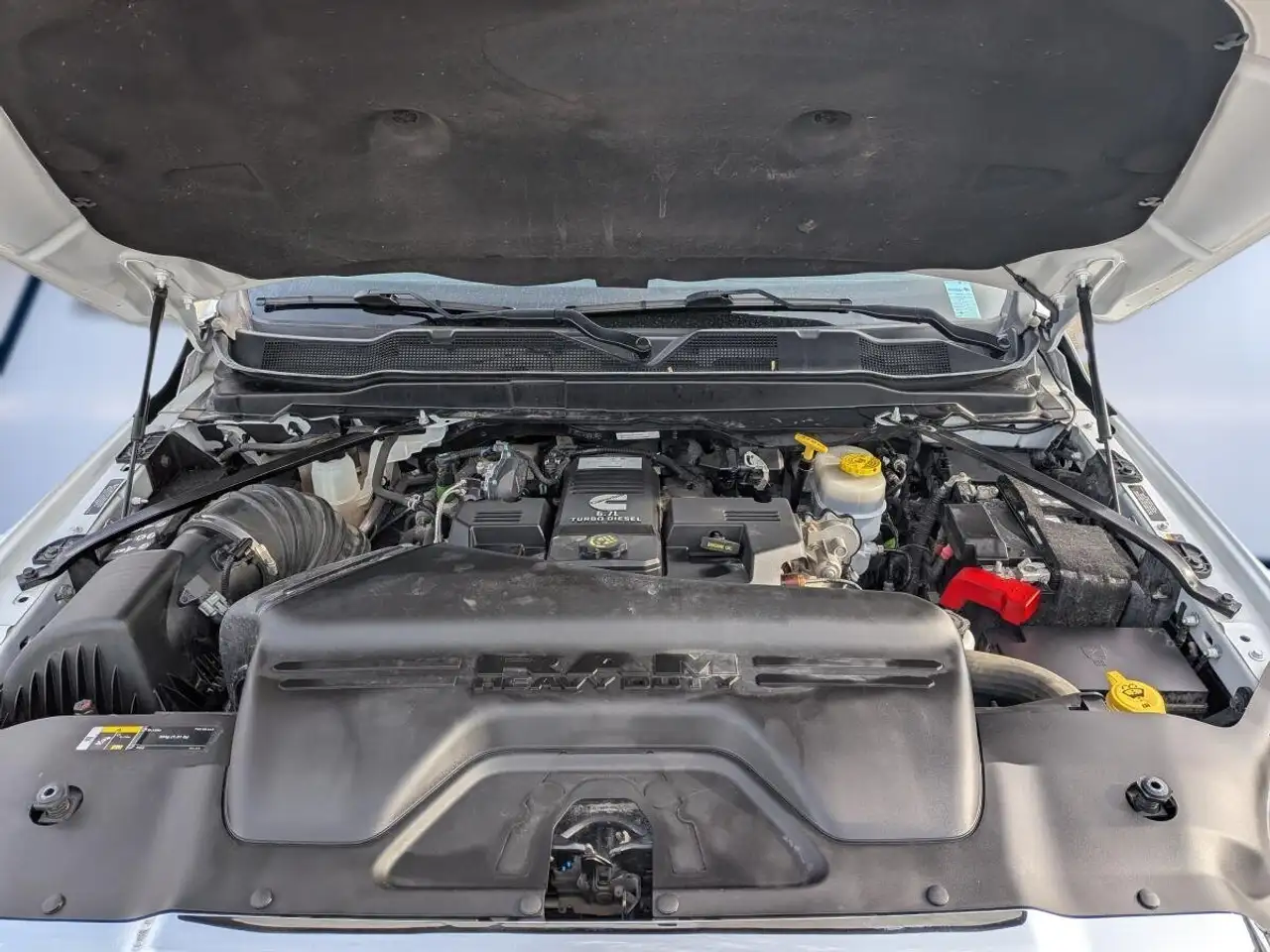 RAM 3500 снимка RAM 3500