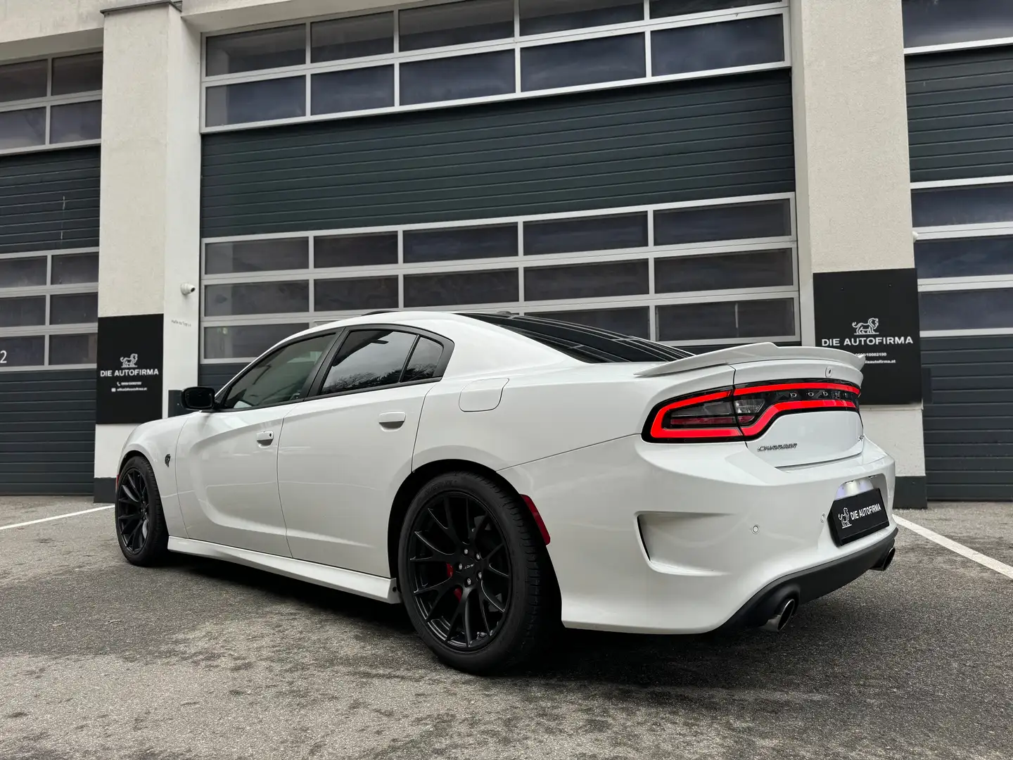 Dodge Charger **HELLCAT**6,2**V8**KOMPRESSOR**NEUWERTIG** Weiß - 2