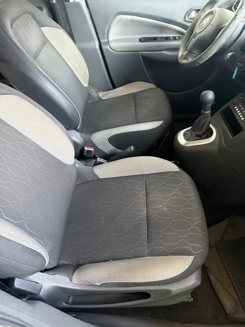 Citroen C3 C3 Picasso 1.6 hdi 16v Exclusive FL Silber - 2