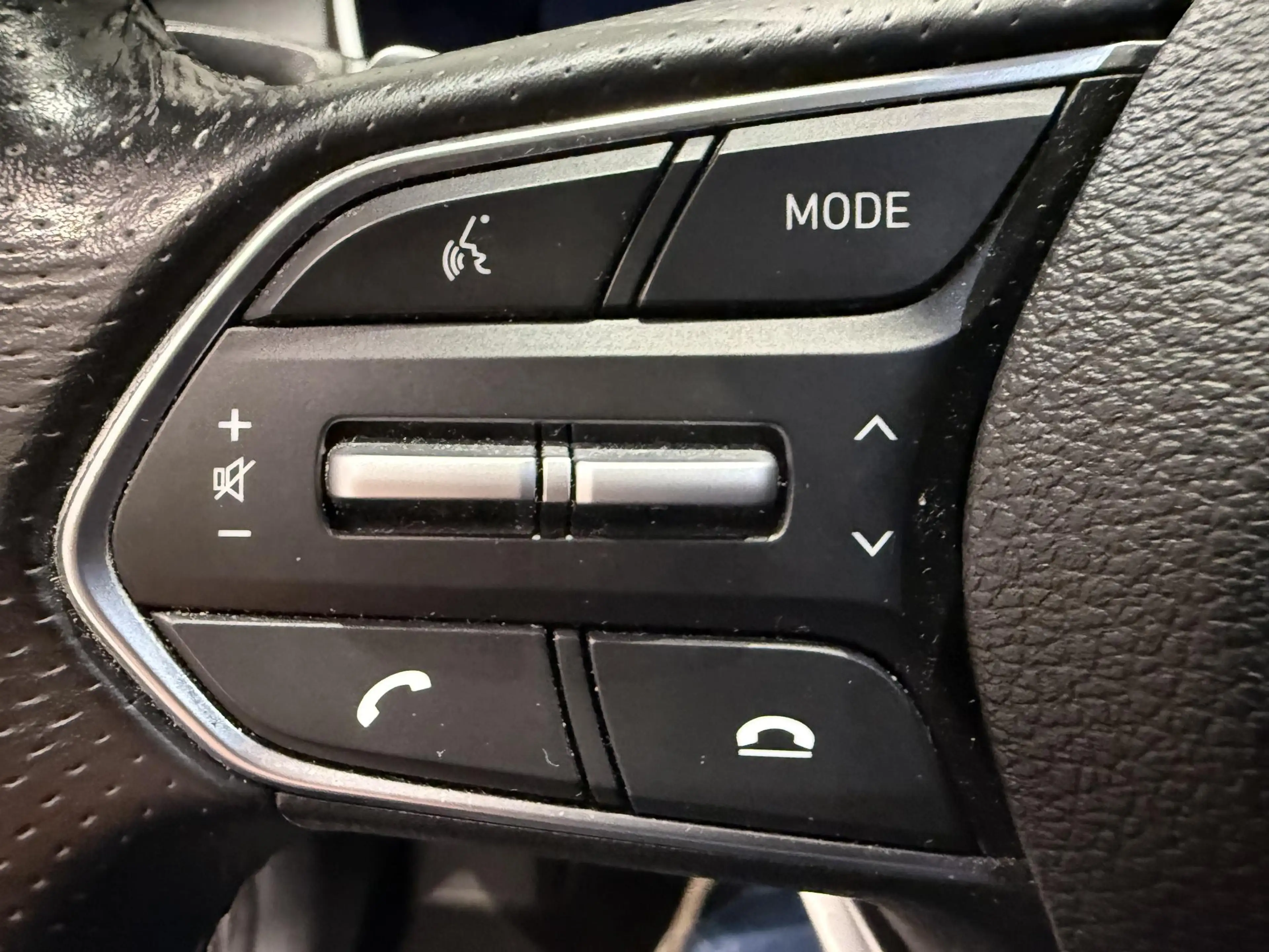 Hyundai SANTA FE 1.6 T-GDI PHEV Premium Sky 7p. | Panoramadak | Led — photo 18