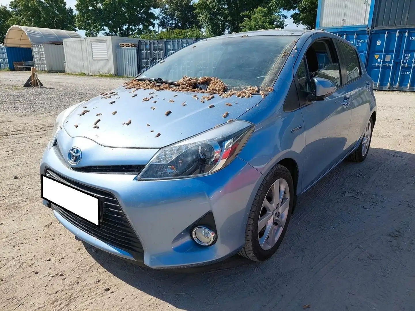 Toyota Yaris Hybrid Club Blue - 1