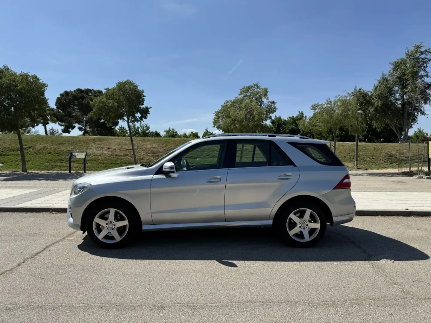 Mercedes-Benz ML 250 250BlueTec 4M 7G Plus Plateado - 1