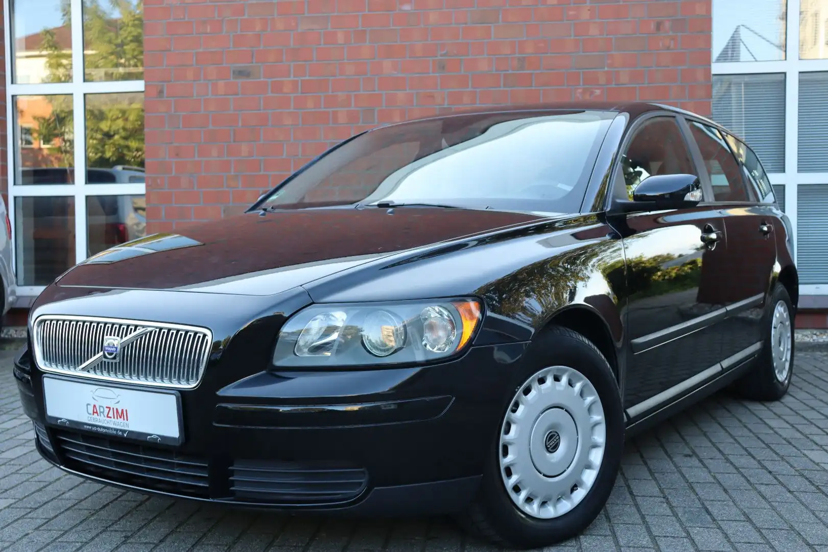 Volvo V50 Kombi 1.6 D Klimaauto. Sitzheizung Schwarz - 1