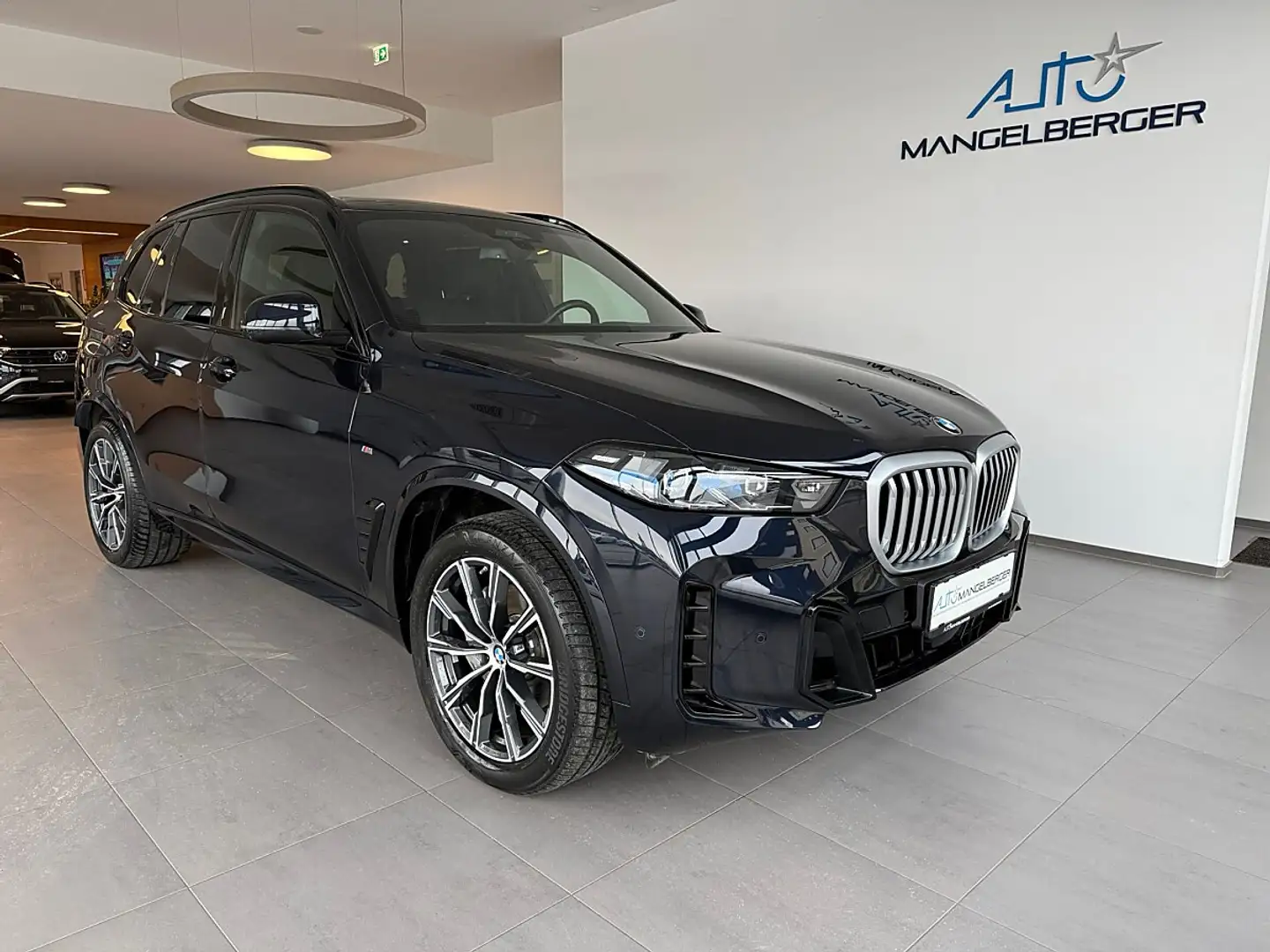 BMW X5 xDrive30d MHEV 48V Aut. M Sport Schwarz - 1