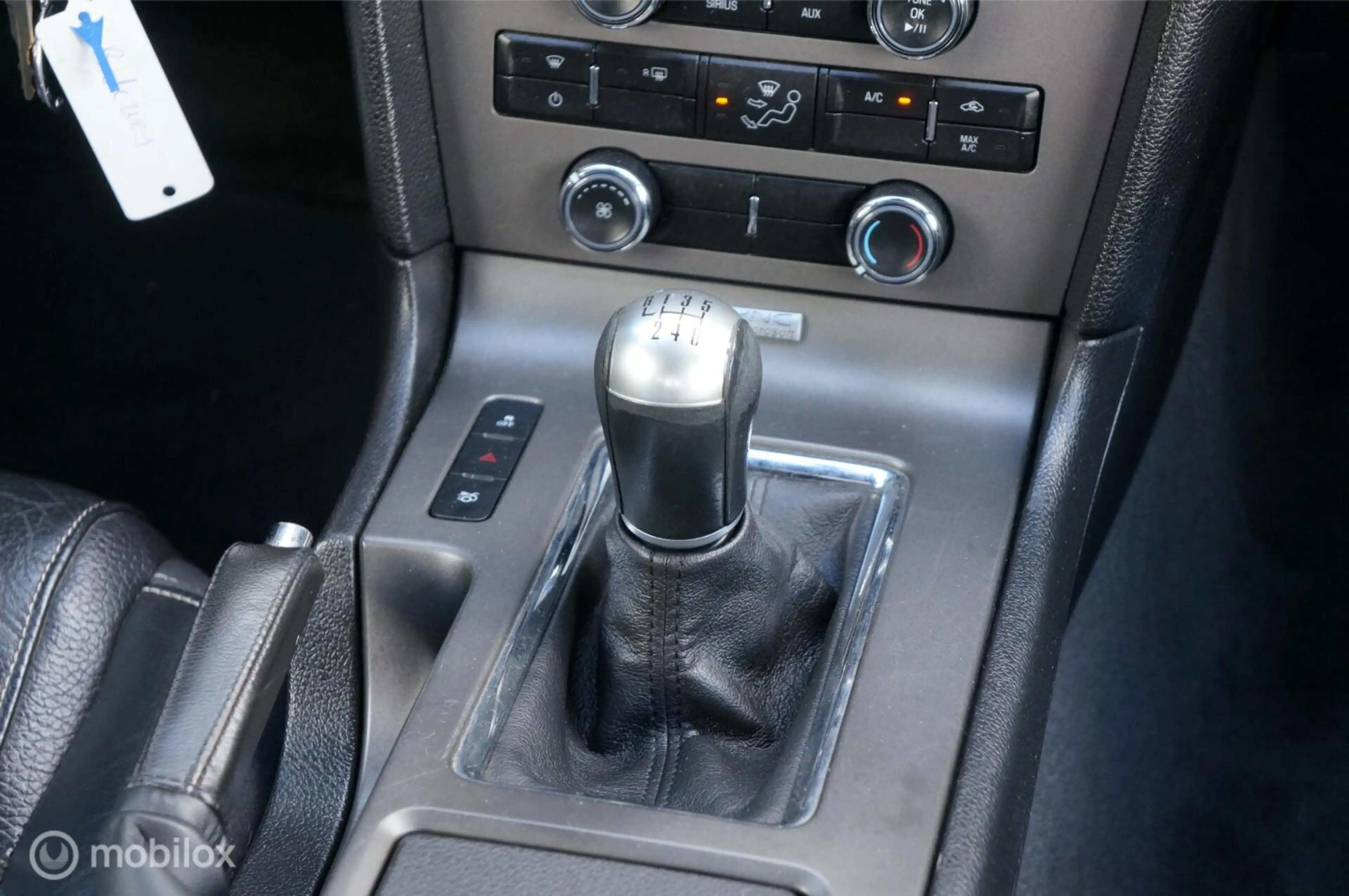 Ford Mustang USA 5.0 V8 GT Premium Manual Coyote Shaker Tof! — photo 14