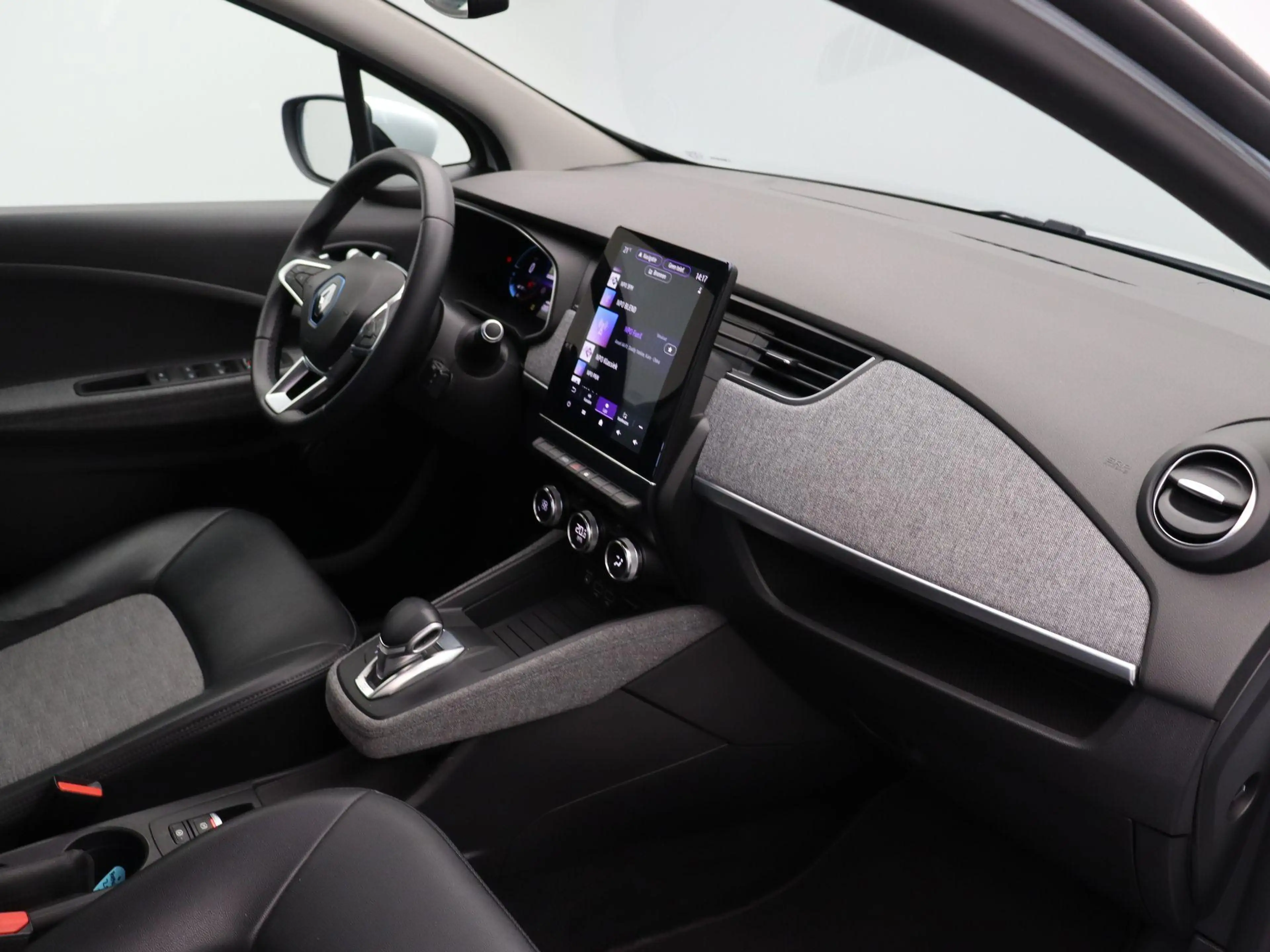 Renault ZOE R135 Intens 52 kWh | Achteruitrijcamera | Navigati — photo 15