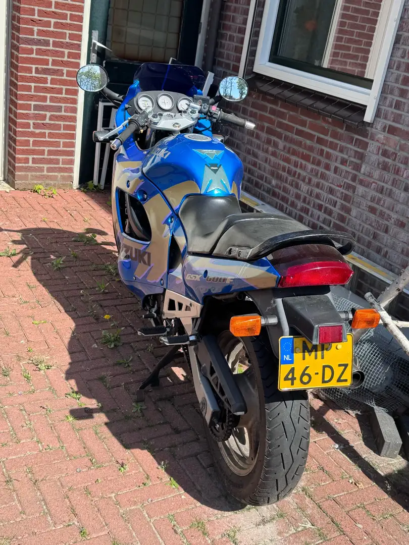 Suzuki GSX 600 - 2