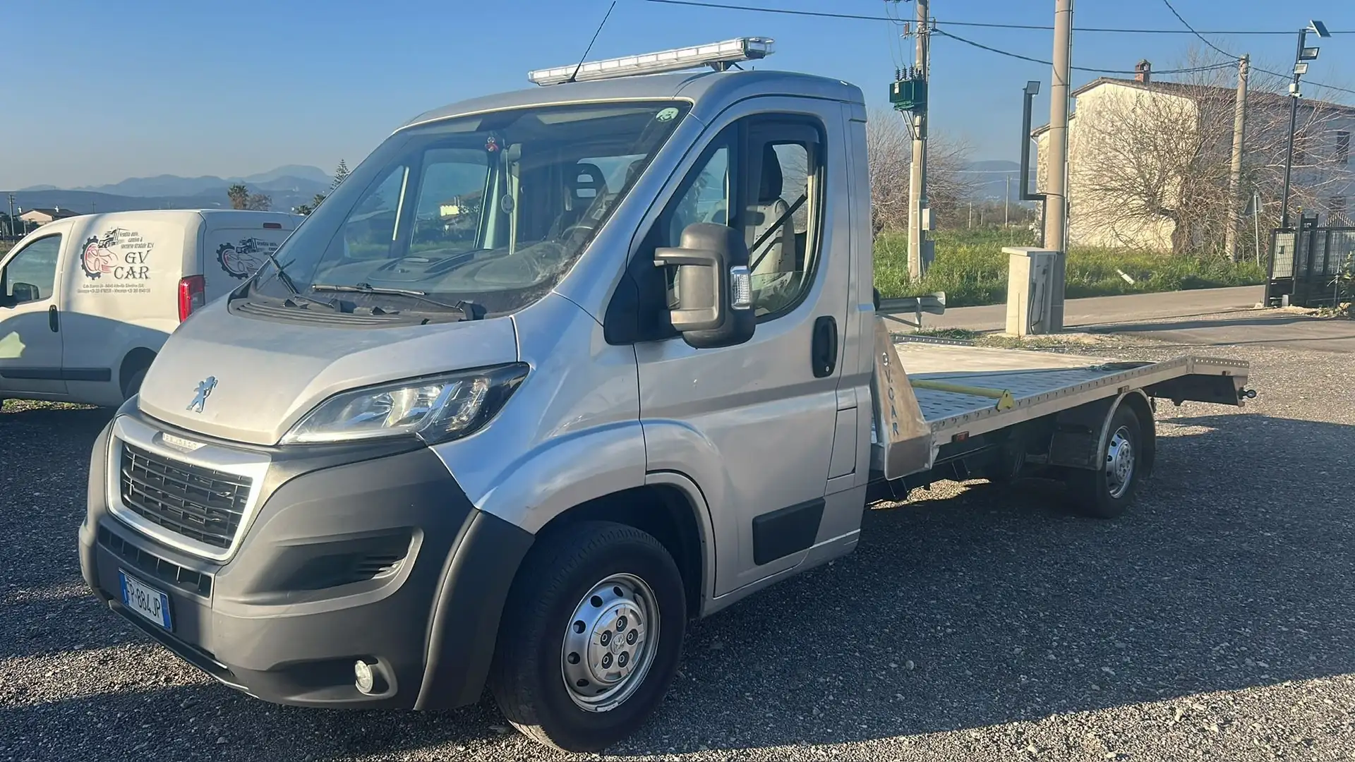 Peugeot Boxer CARROATREZZI Gris - 1