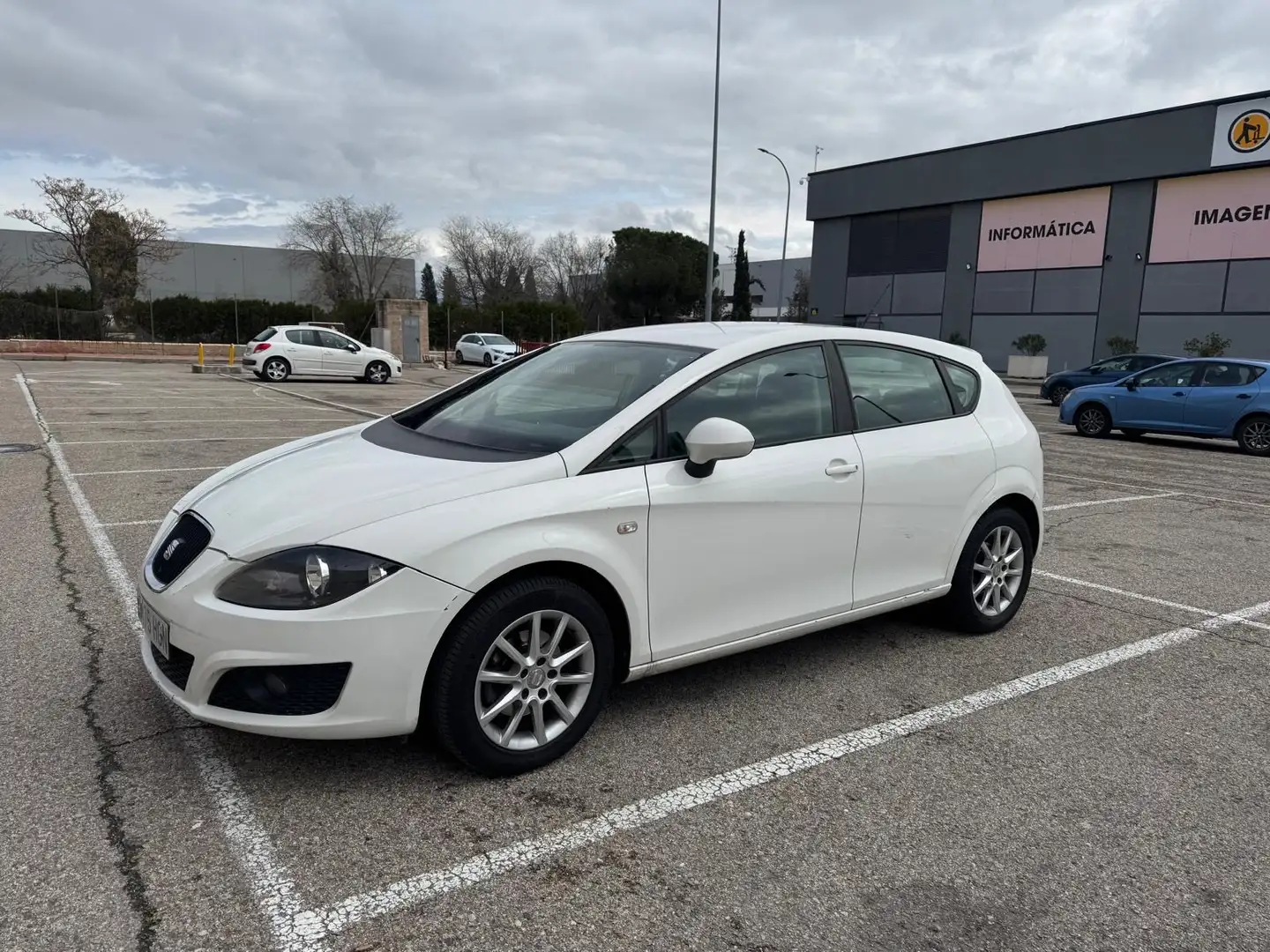 SEAT Leon León 1.6TDI CR Reference Copa 90 - 1