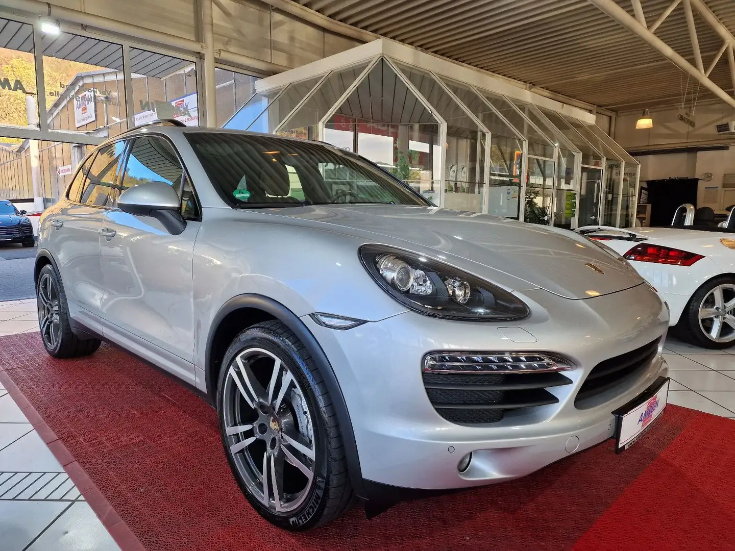 Porsche Cayenne S+PANO+LUFT+SPORTABGAS+21" TURBO RAD+ Silber - 1