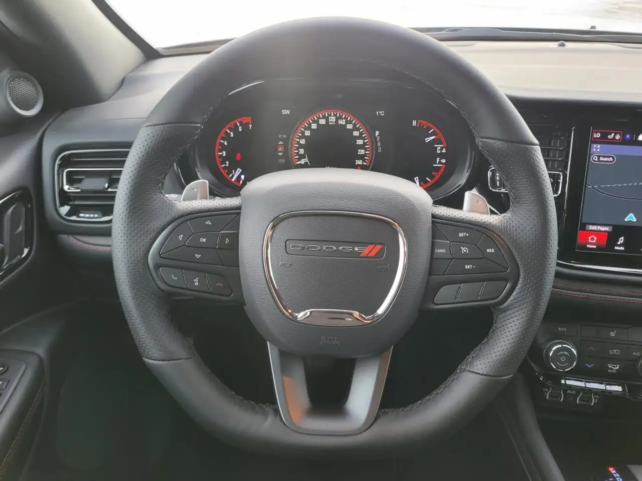 Dodge Durango снимка Dodge Durango
