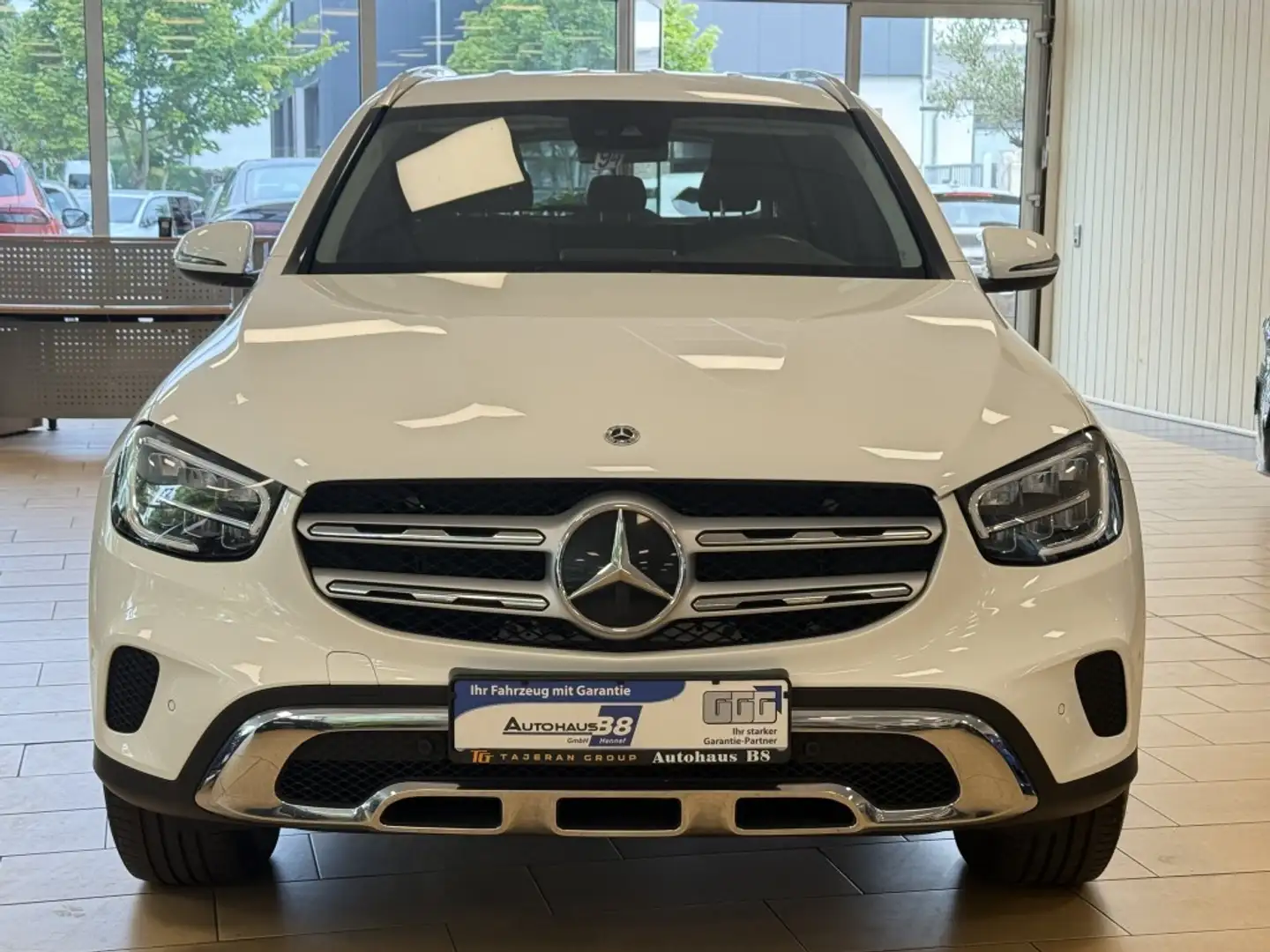 Mercedes-Benz GLC 300 PlugIn*4Matic*AHK*MBUX*R.Cam*SHZ*Leder Weiß - 2