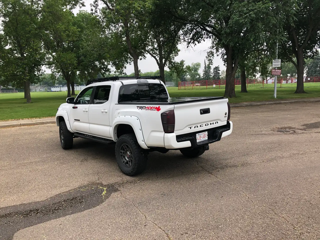 Toyota Tacoma снимка Toyota Tacoma