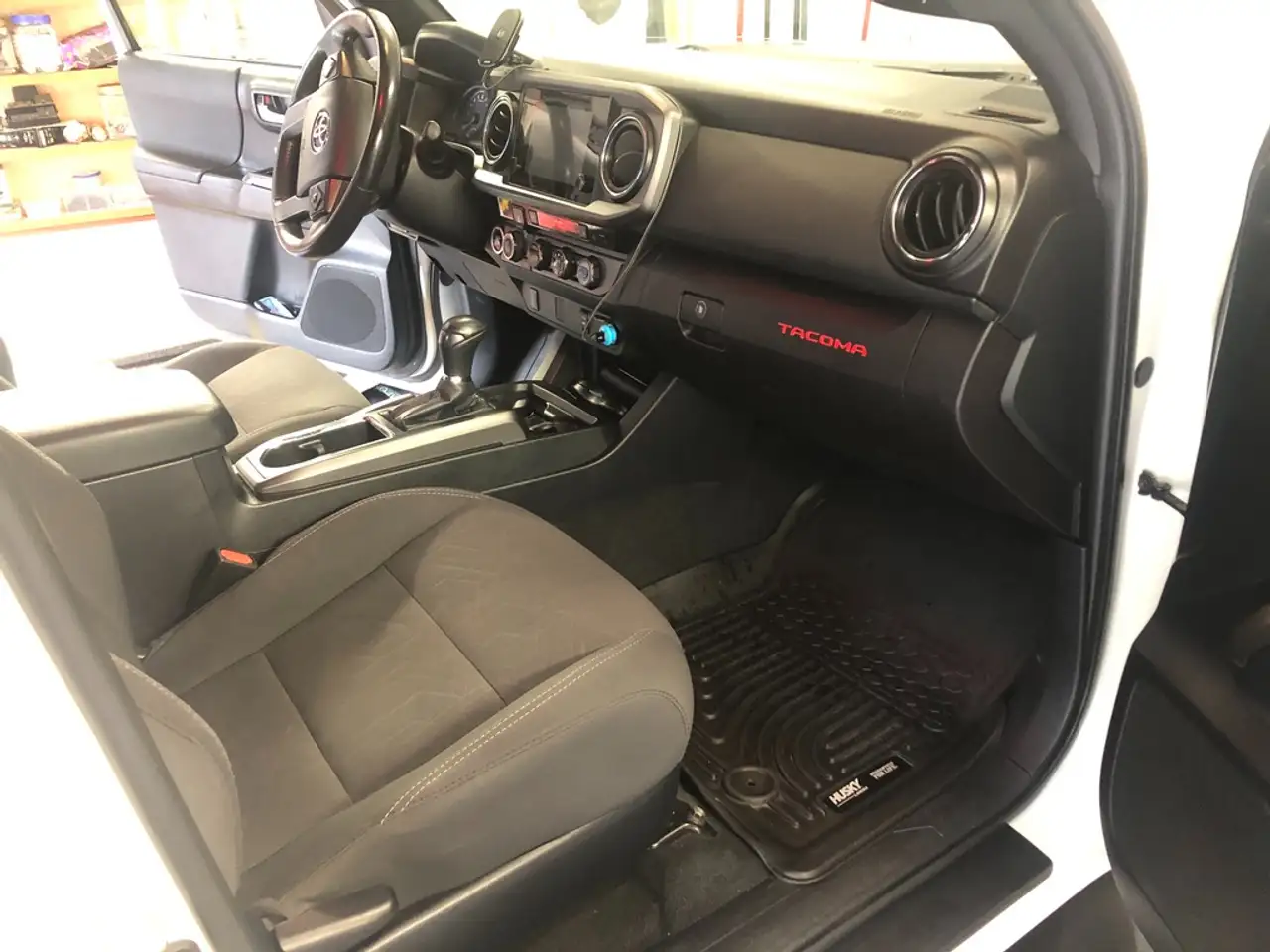 Toyota Tacoma снимка Toyota Tacoma