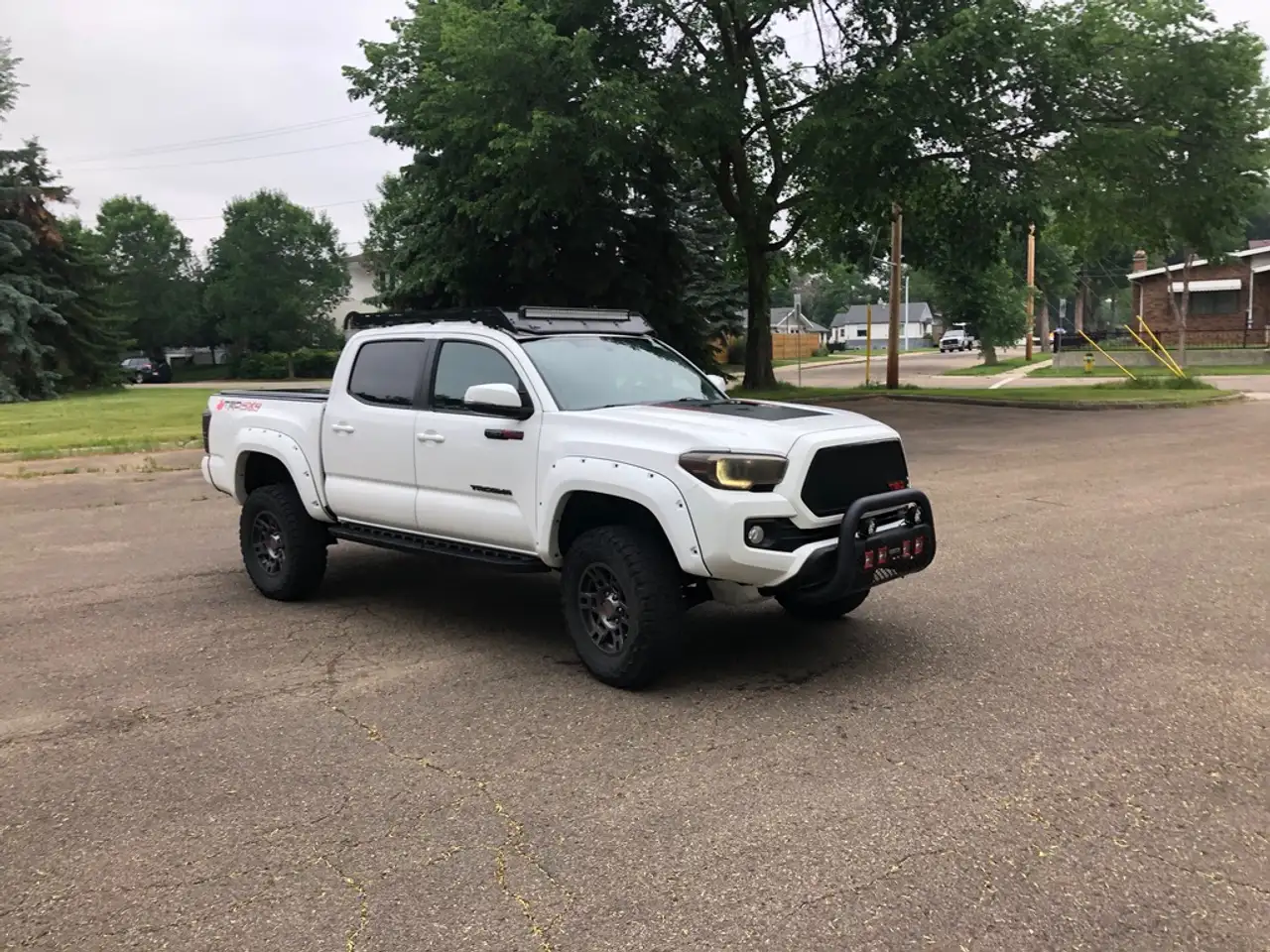 Toyota Tacoma снимка Toyota Tacoma