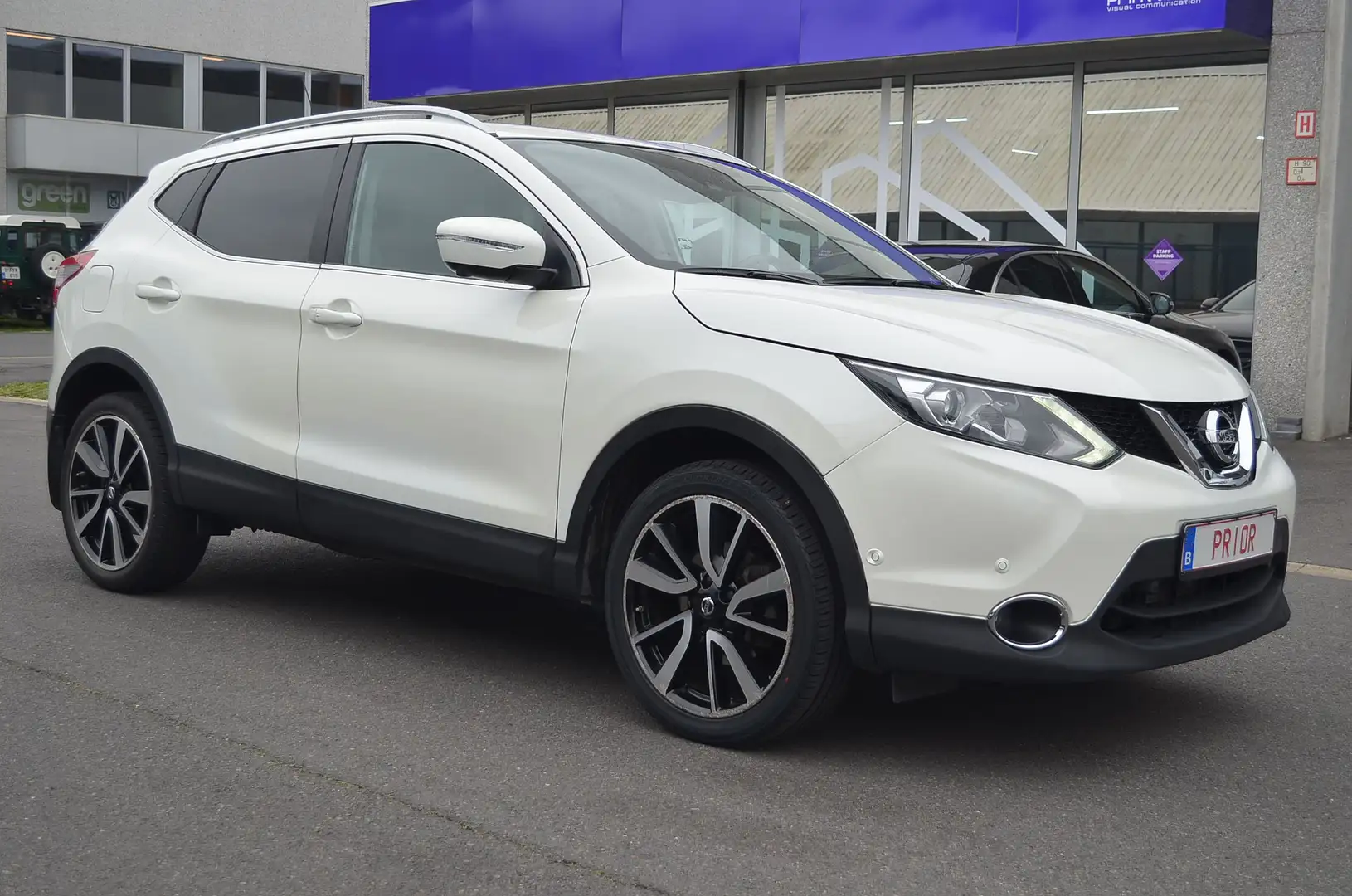 Nissan Qashqai 1.2 DIG-T Xtronic TEKNA / HANDICAP AANGEPAST Blanc - 1