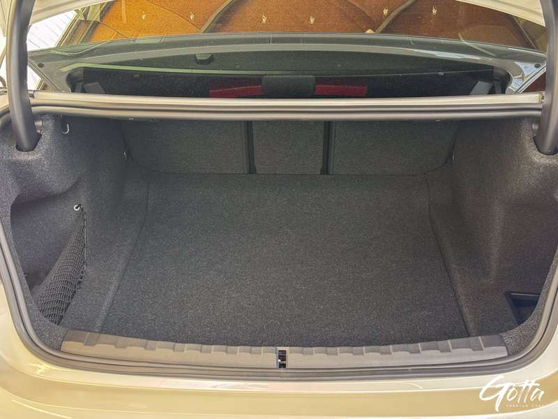 Photo du véhicule BMW 318