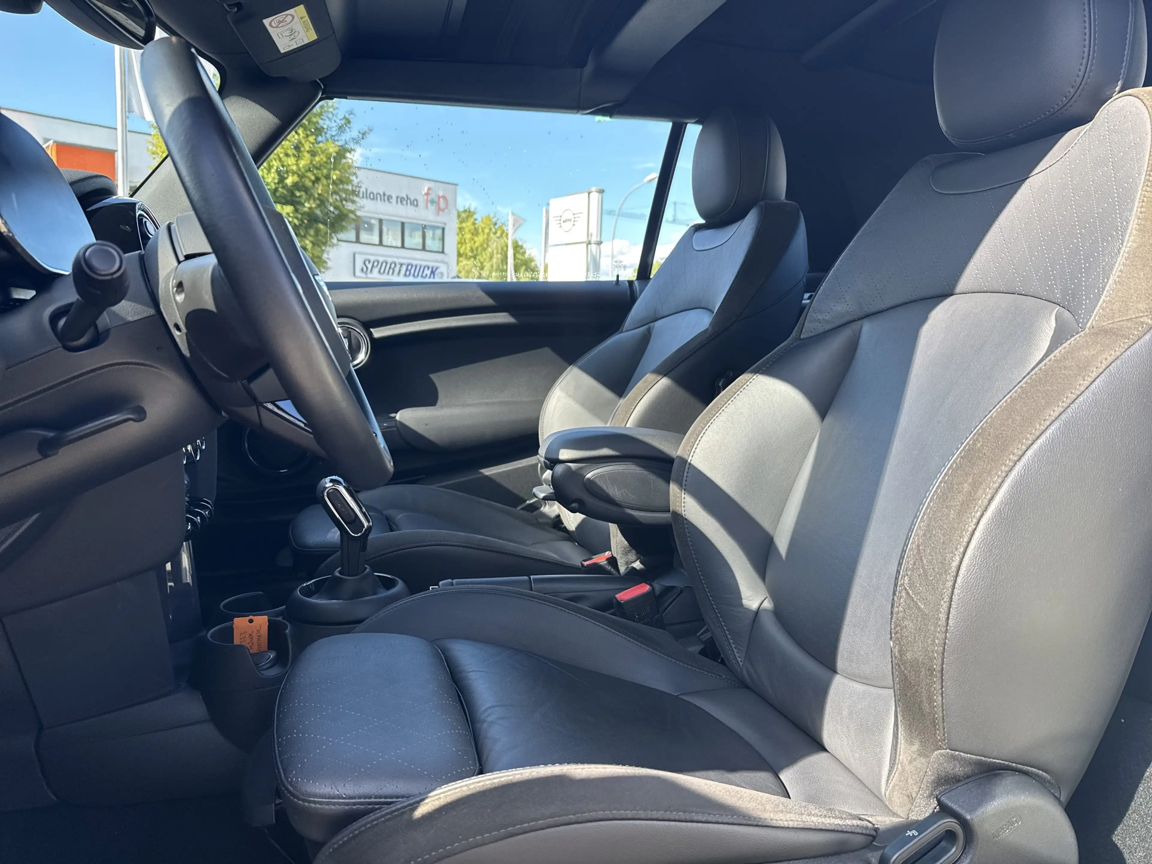 MINI Cooper Cabrio Cooper Aut. Pepper DAB LED Parkassistent Shz — photo 10