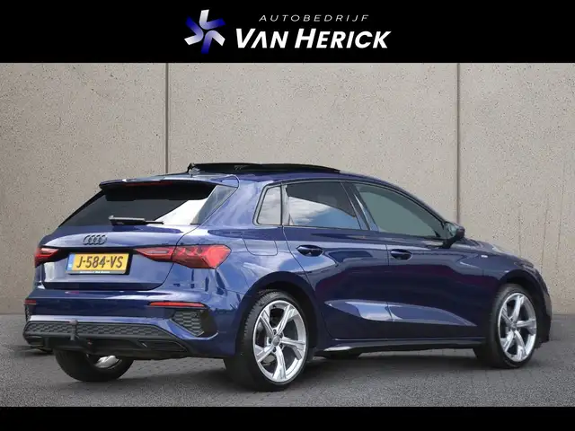 Audi A3 view 4