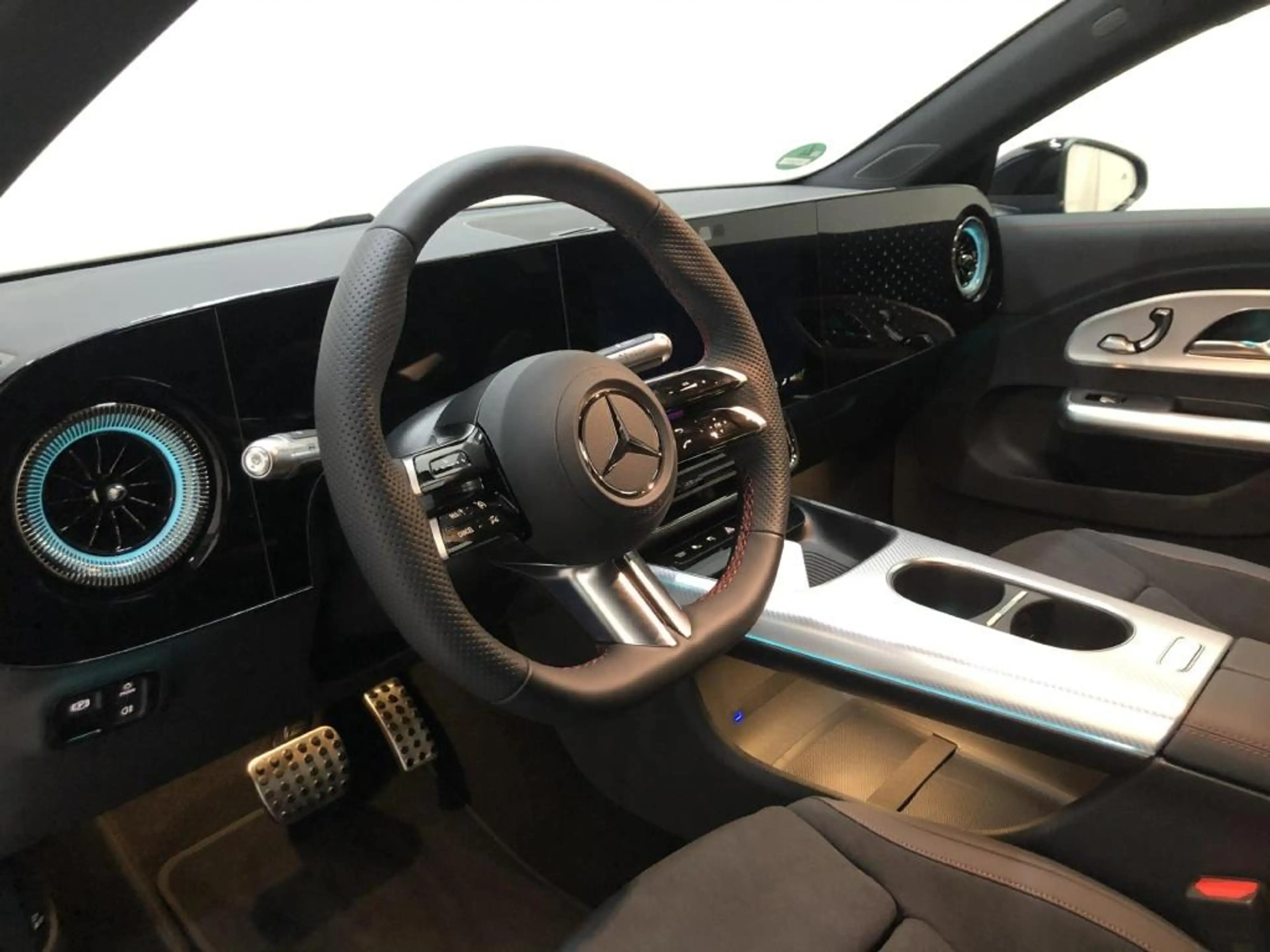 Mercedes-Benz CLA 250 + EQ +AMG+19Z+Night+MB.DRIVE+360° — photo 4