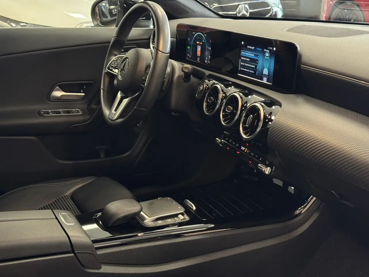 MERCEDES-BENZ CLA 250EQ BUSINESS - 218ch - 88 575KMS - SELLERIE CUIR - VOLANT EN CUIR