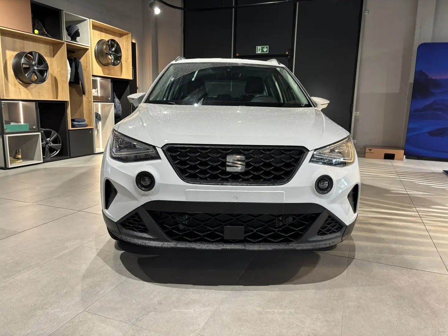 SEAT Arona Arona 1.0 EcoTSI Black Edition Vision Pack Bianco - 2