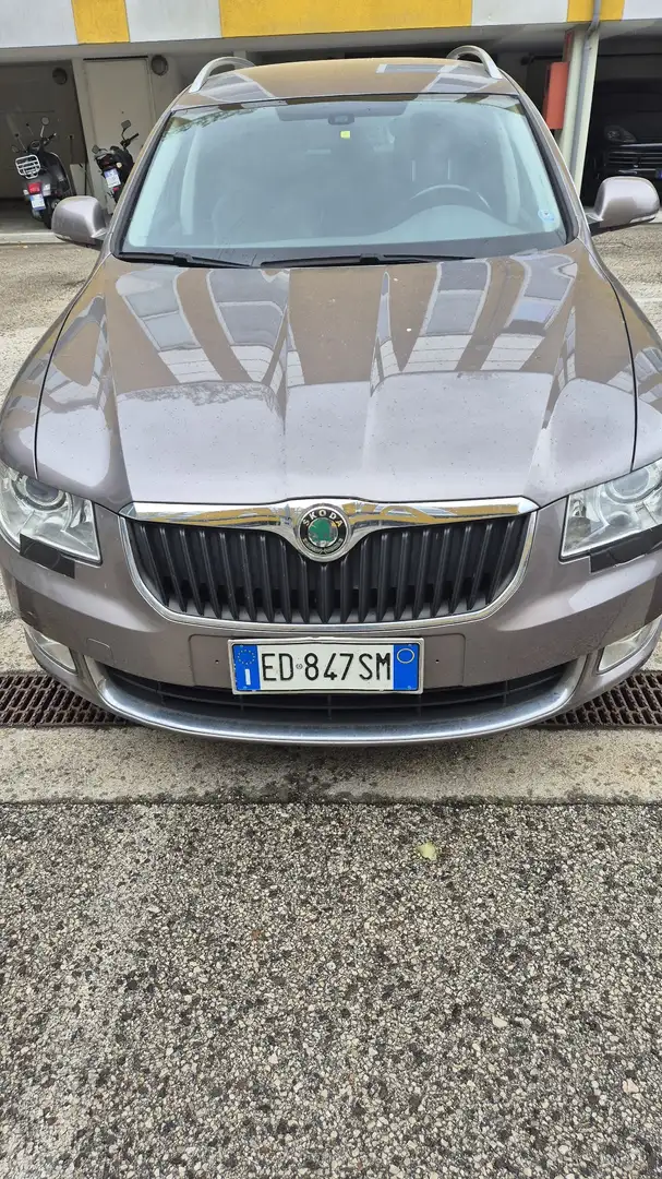 Skoda Superb Wagon 2.0 tdi Elegance 170cv dsg - 1