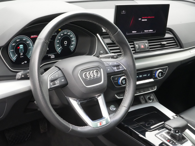 Audi Q5 50 e quattro S line ACC PANO AHK NAVI 360° — photo 14