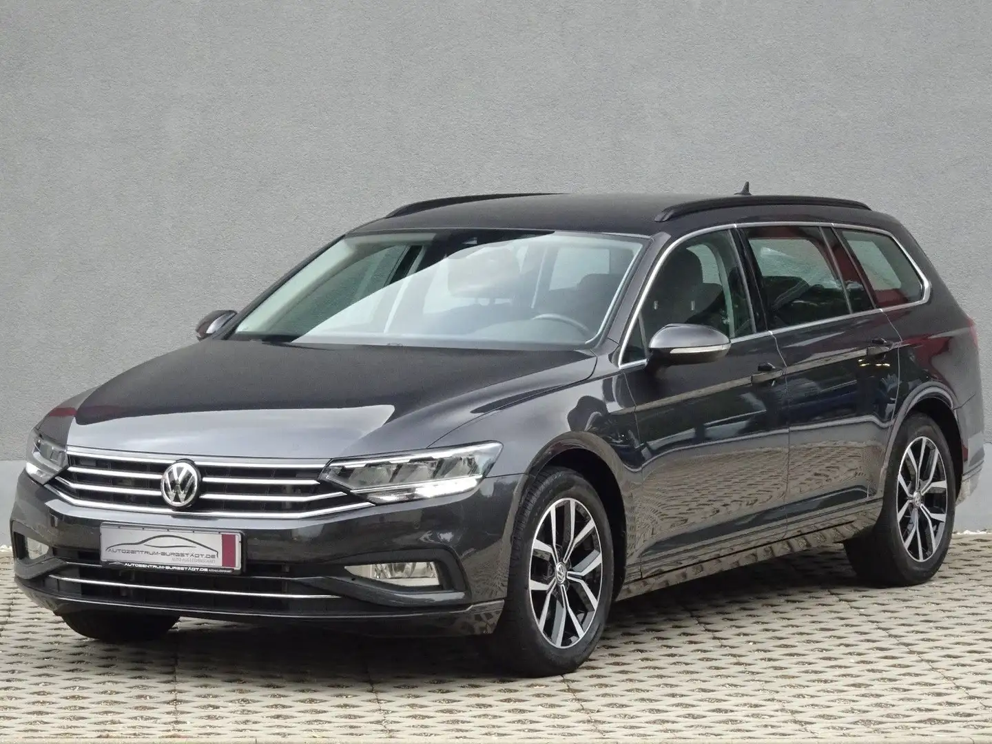 Volkswagen Passat Variant 2,0 TSI DSG Business/Navi/AHK/17" Gris - 1